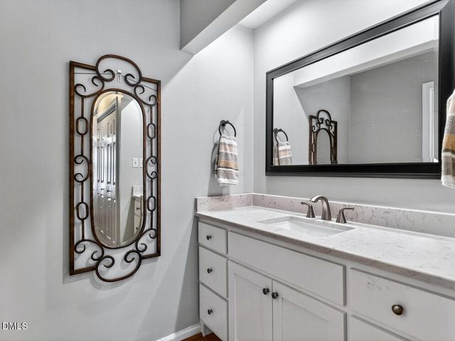 1061 Wirewood Drive 204, Raleigh, NC 27605