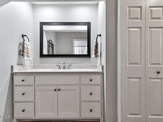 1061 Wirewood Drive 204, Raleigh, NC 27605