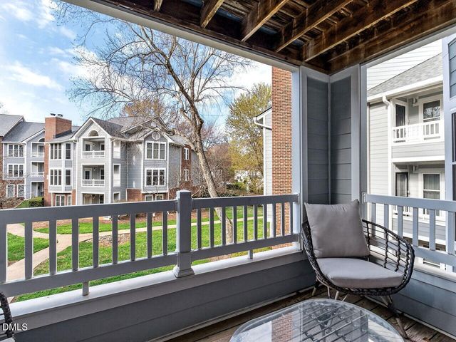 1061 Wirewood Drive 204, Raleigh, NC 27605