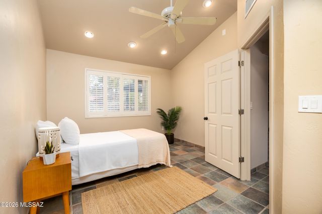 2633 E Manchester Street, Tucson, AZ 85716