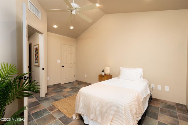 2633 E Manchester Street, Tucson, AZ 85716