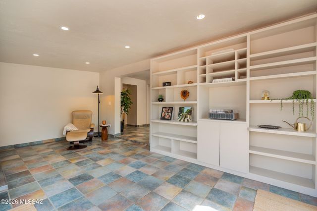 2633 E Manchester Street, Tucson, AZ 85716