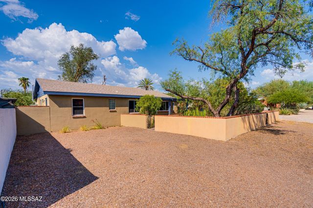 2633 E Manchester Street, Tucson, AZ 85716