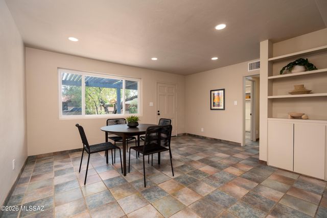 2633 E Manchester Street, Tucson, AZ 85716