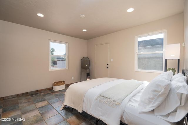 2633 E Manchester Street, Tucson, AZ 85716