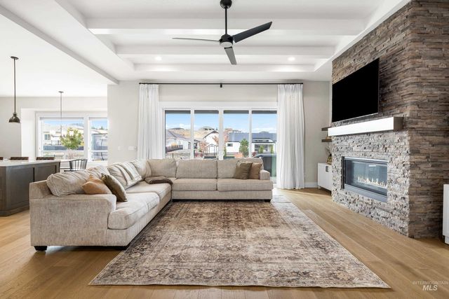 18249 N Burnt Car Way, Boise, ID 83714