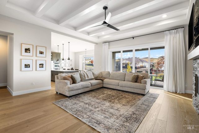 18249 N Burnt Car Way, Boise, ID 83714