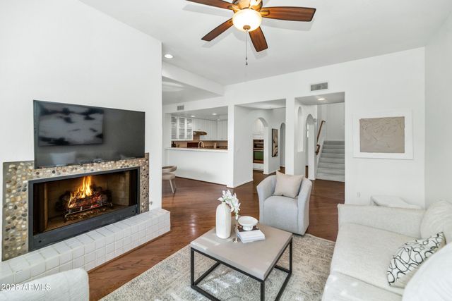 20802 N GRAYHAWK Drive 1003, Scottsdale, AZ 85255