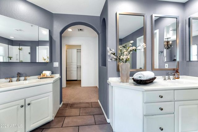 20802 N GRAYHAWK Drive 1003, Scottsdale, AZ 85255