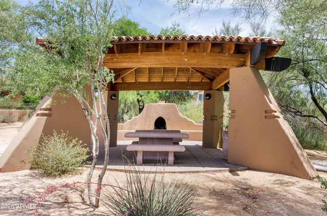 20802 N GRAYHAWK Drive 1003, Scottsdale, AZ 85255