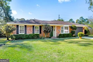 6 Prince Charles Court, Savannah, GA 31406