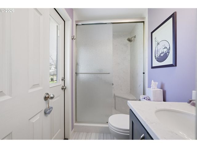 27805 GREEN OAKS Dr, Eugene, OR 97402