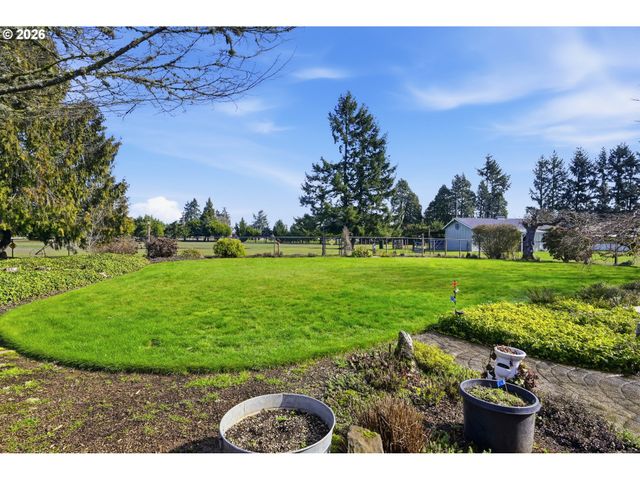 27805 GREEN OAKS Dr, Eugene, OR 97402