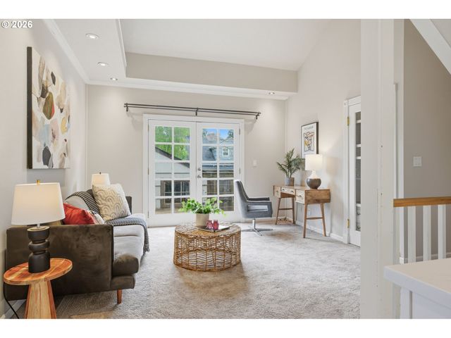 5926 Ne 24TH Ave, Portland, OR 97211