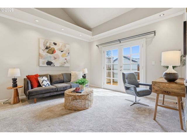 5926 Ne 24TH Ave, Portland, OR 97211