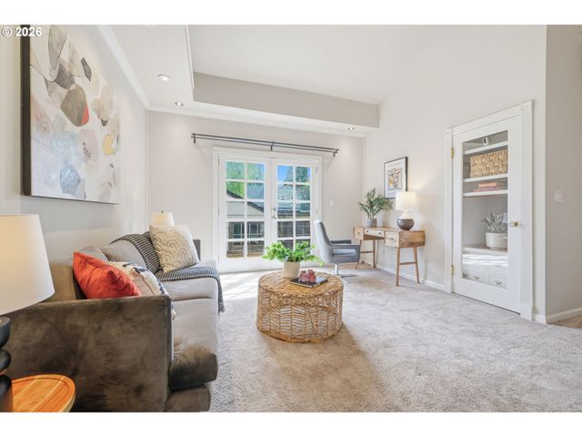 5926 Ne 24TH Ave, Portland, OR 97211