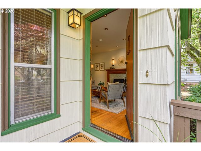 5926 Ne 24TH Ave, Portland, OR 97211