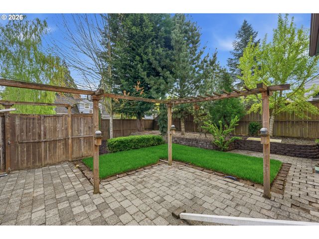 5926 Ne 24TH Ave, Portland, OR 97211