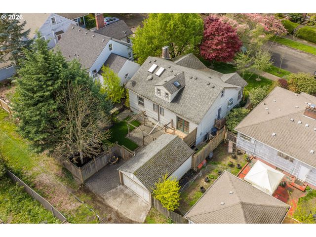 5926 Ne 24TH Ave, Portland, OR 97211