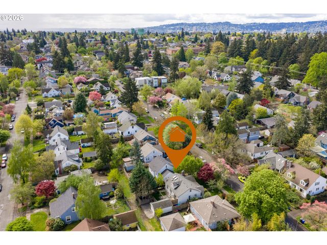 5926 Ne 24TH Ave, Portland, OR 97211