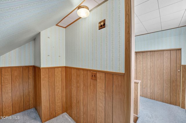 586 Sylvandale Avenue, Oregon, OH 43616