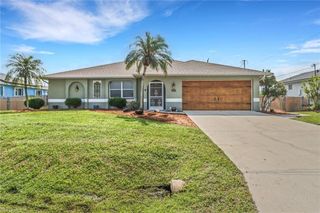 2029 NE 6th PL, Cape Coral, FL 33909