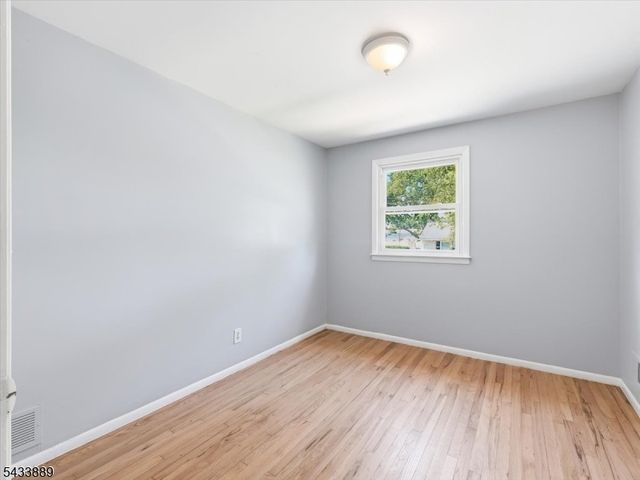 27 Carolyn Rd, Belleville Twp., NJ 07109
