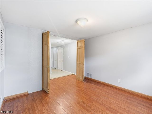 27 Carolyn Rd, Belleville Twp., NJ 07109