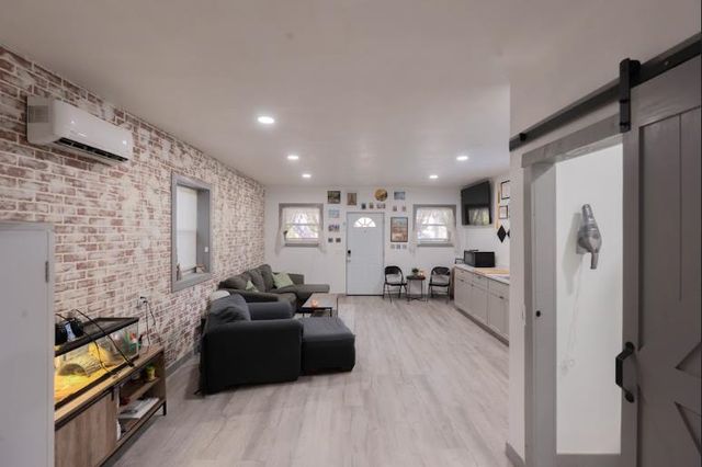 2950 George Street, Tallahassee, FL 32310