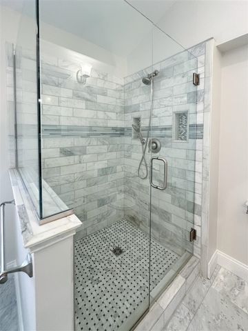 21203 River Road, Grosse Pointe, MI 48236