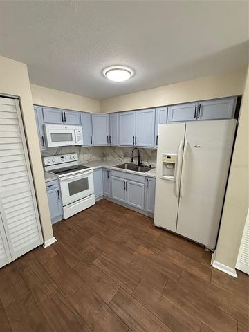 3950 SE 17TH COURT, Ocala, FL 34480