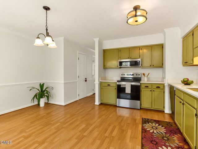 1282 Shadowbark Court, Raleigh, NC 27603