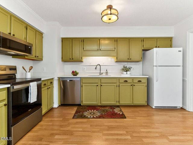 1282 Shadowbark Court, Raleigh, NC 27603