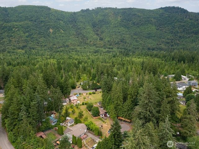8372 Juniper Lane, Maple Falls, WA 98266