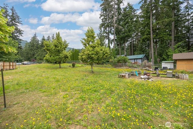 8372 Juniper Lane, Maple Falls, WA 98266