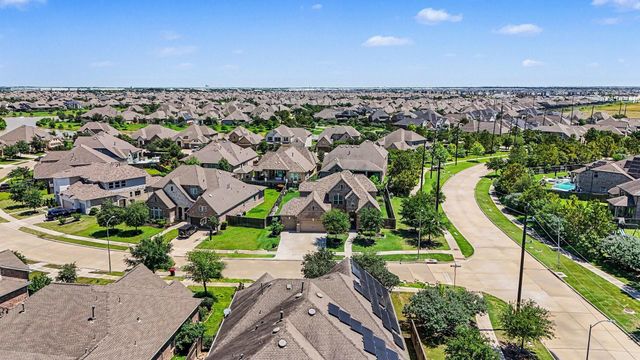 2627 Petunia Valley Drive, Brookshire, TX 77423