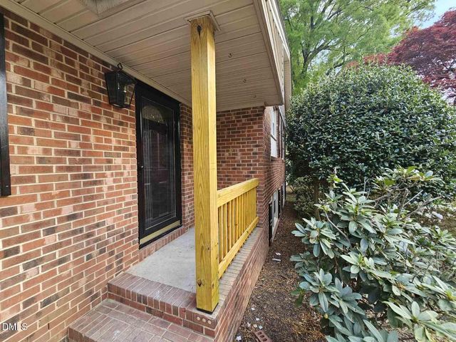 711 Kildaire Farm Road, Cary, NC 27511