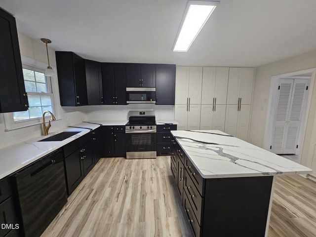 711 Kildaire Farm Road, Cary, NC 27511
