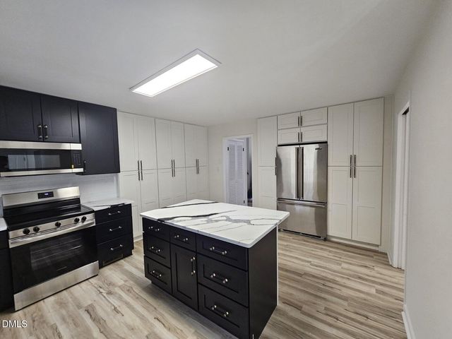 711 Kildaire Farm Road, Cary, NC 27511