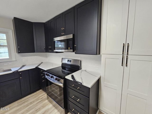 711 Kildaire Farm Road, Cary, NC 27511