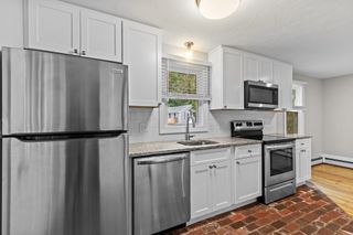 12 State Rd 2E, Plymouth, MA 02360
