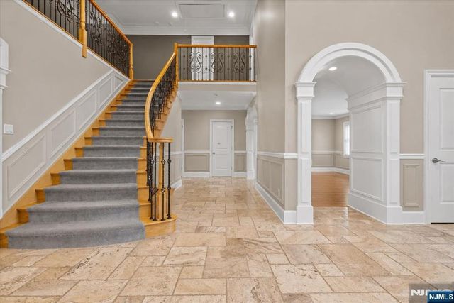412 Valley View Avenue, Paramus, NJ 07652