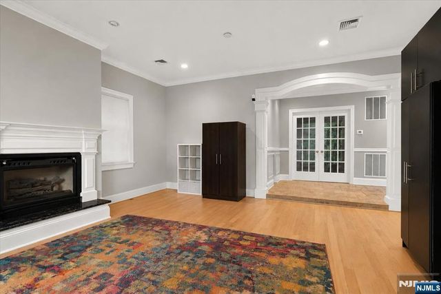412 Valley View Avenue, Paramus, NJ 07652