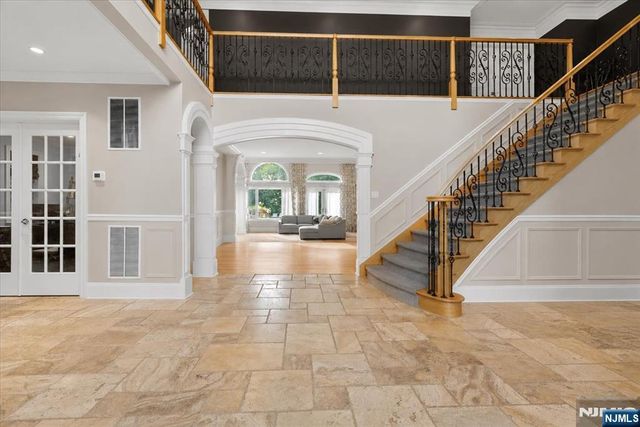 412 Valley View Avenue, Paramus, NJ 07652