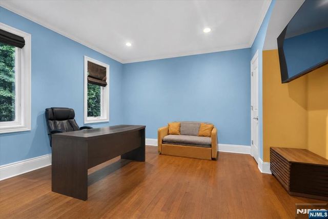 412 Valley View Avenue, Paramus, NJ 07652