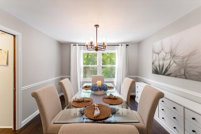 486 Edgeworthe Drive, Ada, MI 49301