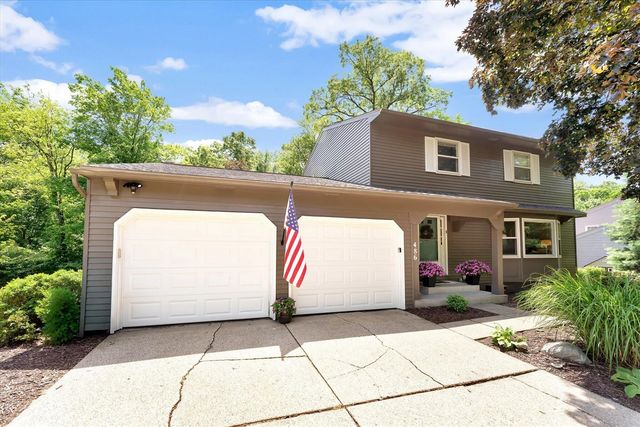 486 Edgeworthe Drive, Ada, MI 49301