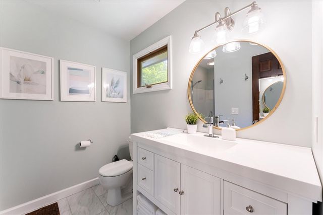 486 Edgeworthe Drive, Ada, MI 49301