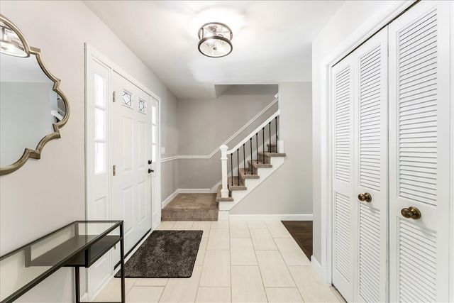 486 Edgeworthe Drive, Ada, MI 49301