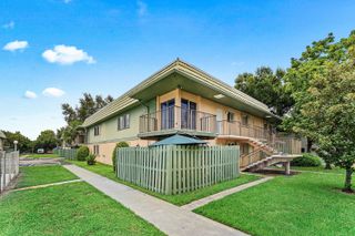 1866 Fairview Villas Drive 3, Palm Springs, FL 33406